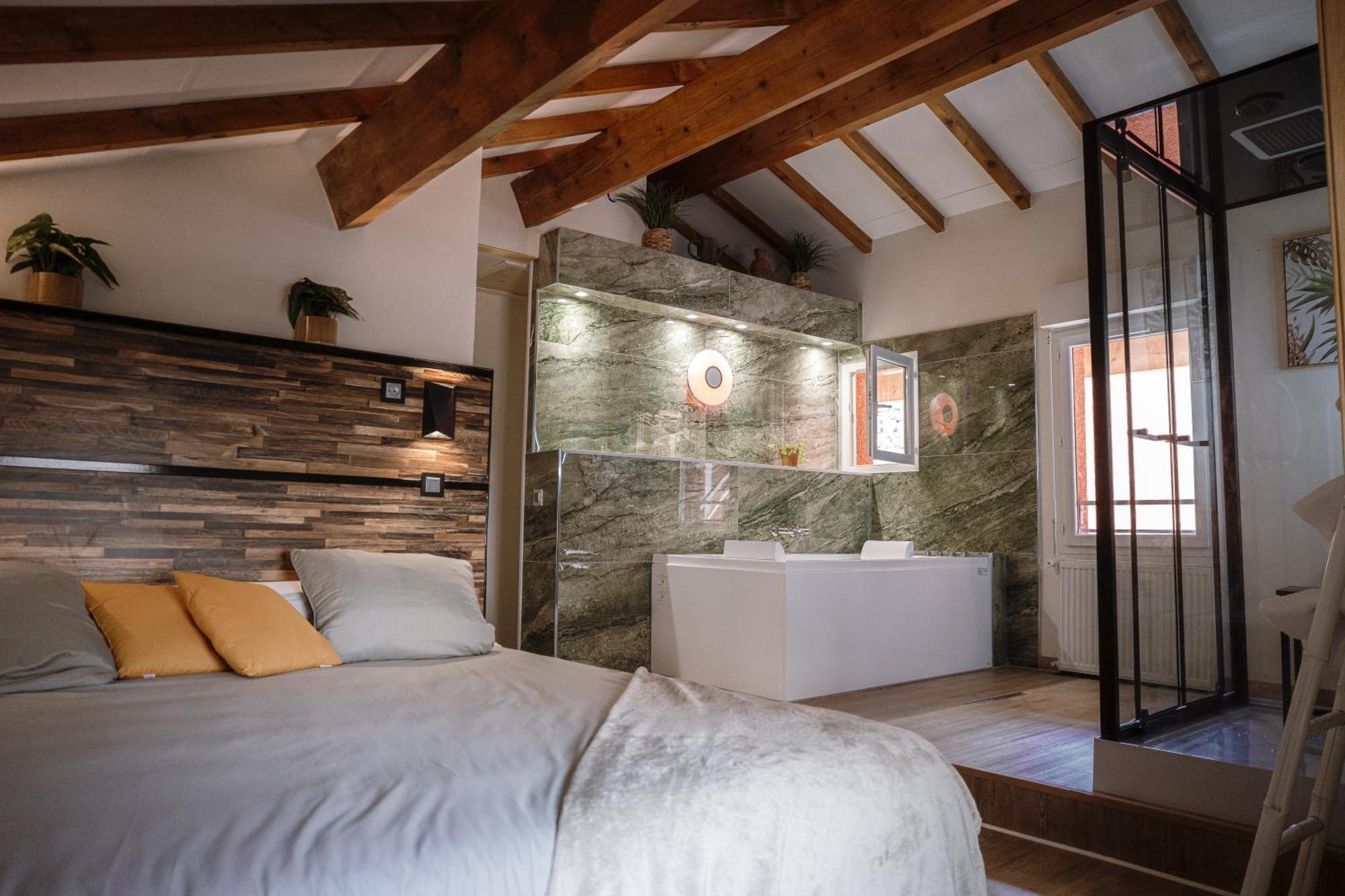 Appart Hotel Le 8 La Suite & Spa - Parking Gratuit - Mâcon Esterno foto
