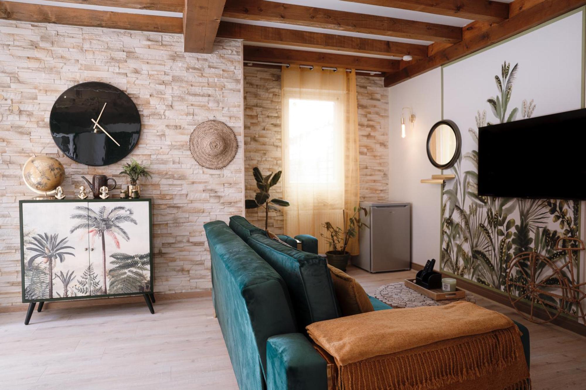 Appart Hotel Le 8 La Suite & Spa - Parking Gratuit - Mâcon Esterno foto