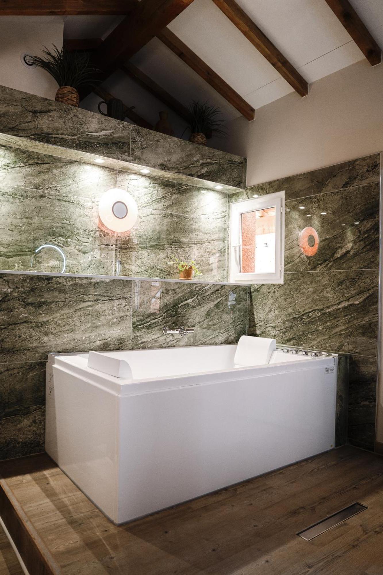 Appart Hotel Le 8 La Suite & Spa - Parking Gratuit - Mâcon Esterno foto